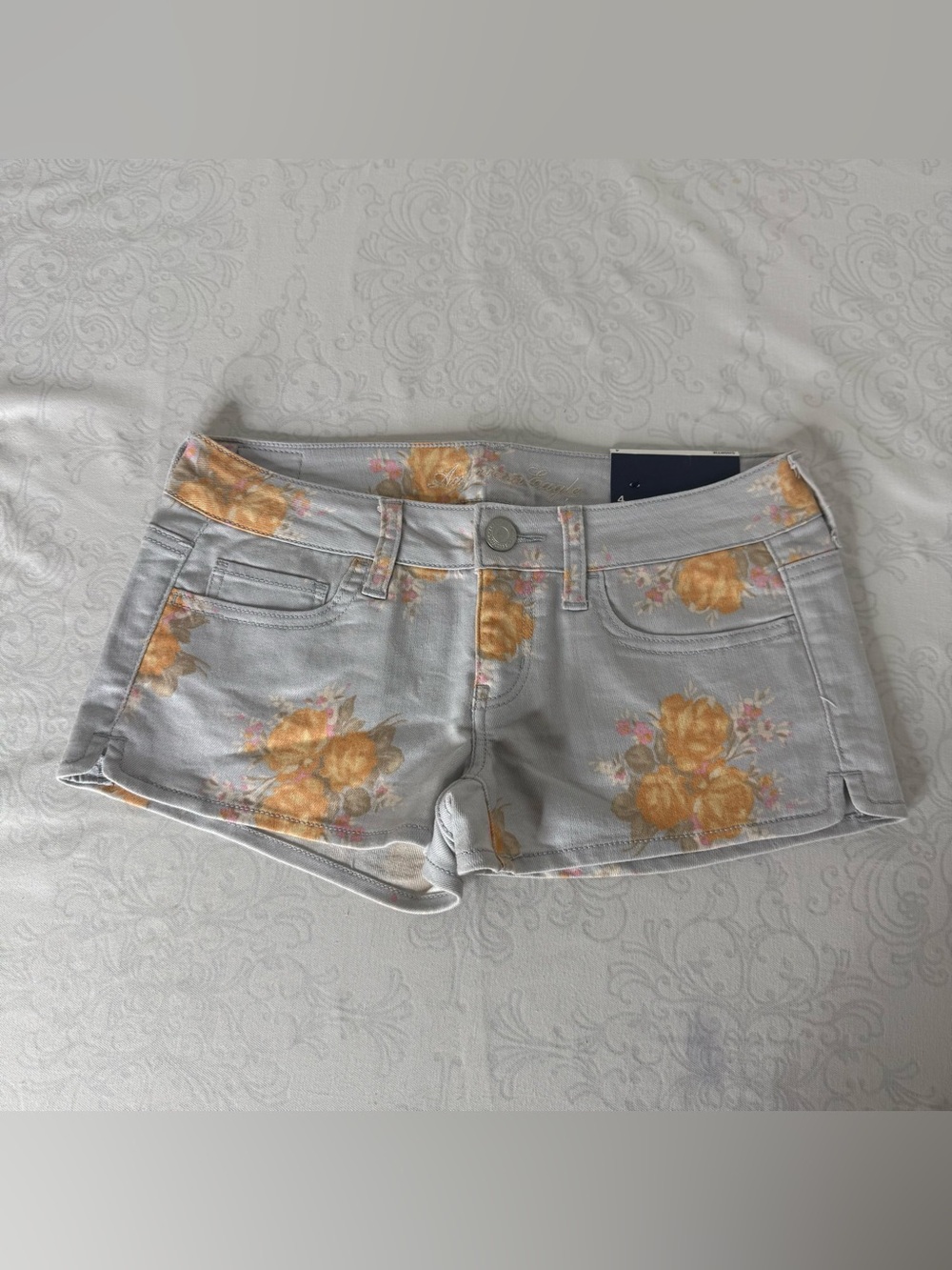 NWT American Eagle Floral Shortie Micro Mini Shorts Size 4